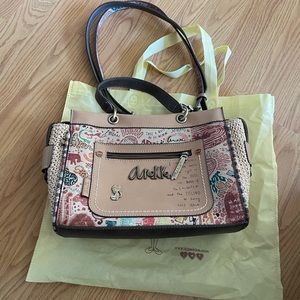 Cute new womens handbag by Anekke with extras Imported From Spain Shoulder Purse